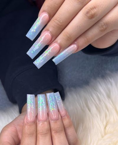 Have you got the colors of summer yet?  Blue and pink always look gorgeous when combined together for ombre nail art.