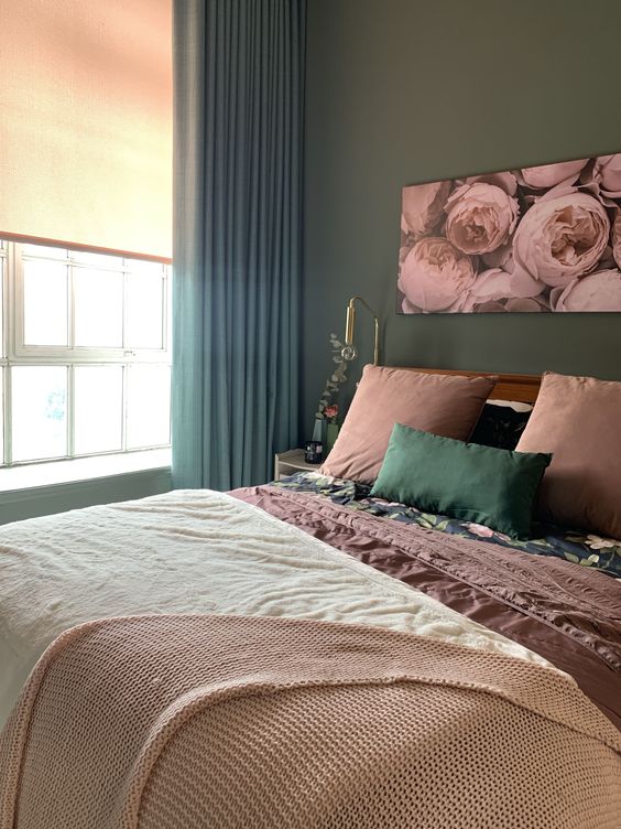 Dusty Rose and Sage Green - Bedroom color Ideas